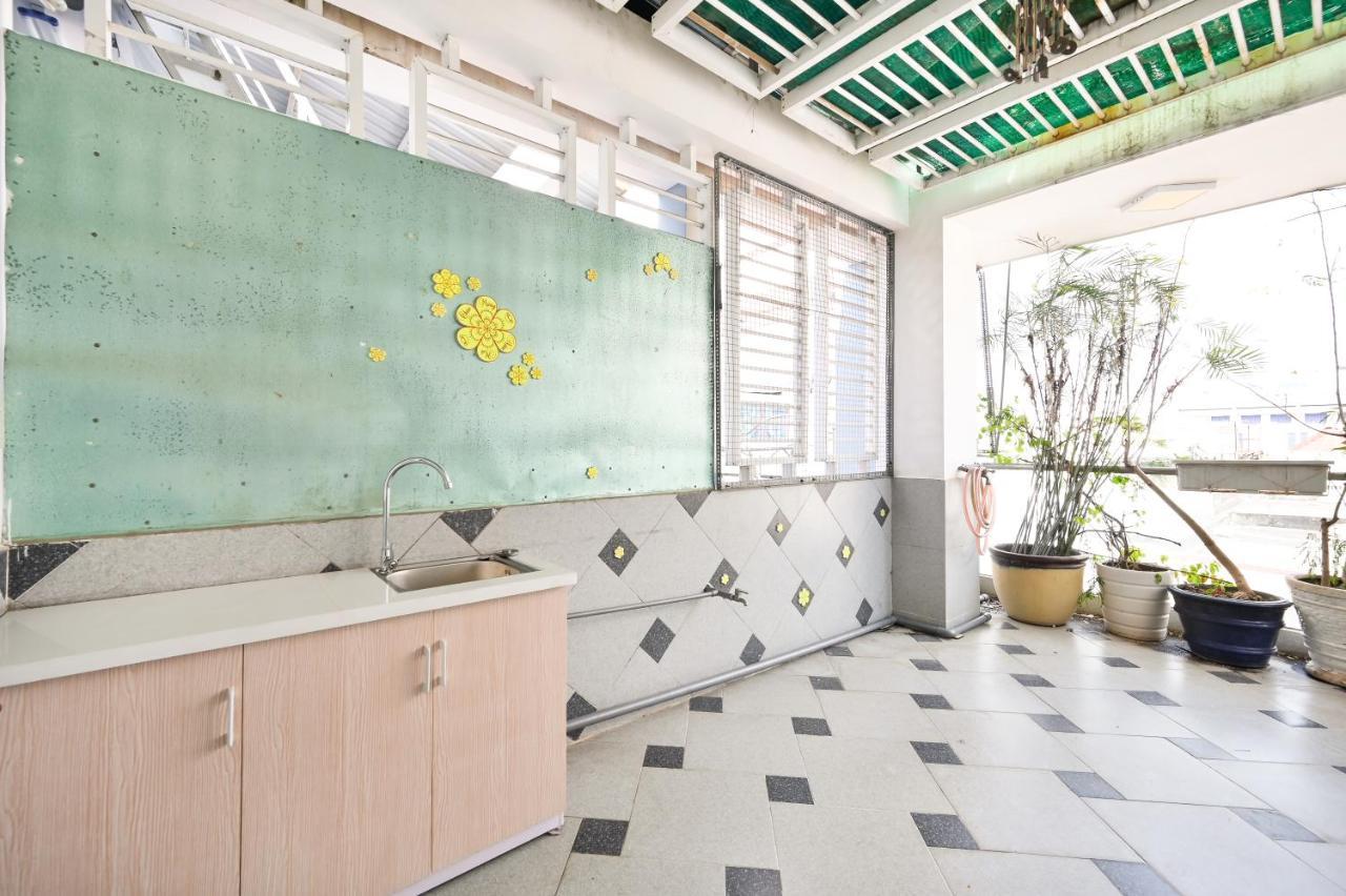 Huyen Homestay Хошимин Экстерьер фото